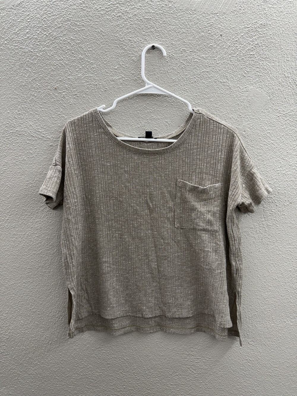 American Eagle Womens Shirt Size XS Brown Ribbed Short Sleeve Pocket Tee